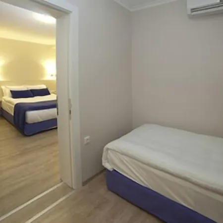 Walk In 3* Izmir