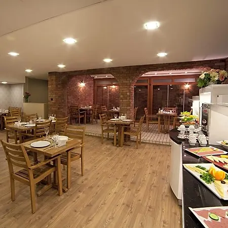 Walk In Hotel