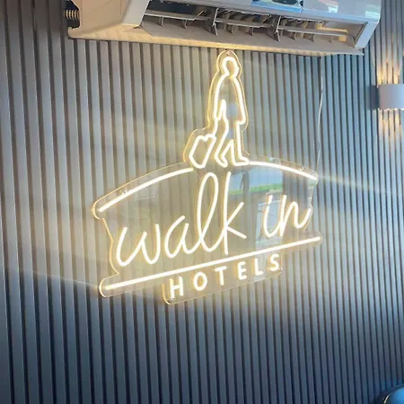 Walk In Hotel 3*