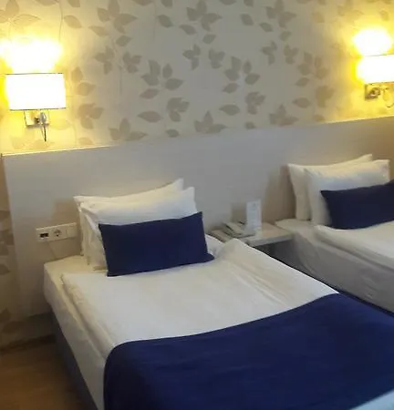 Walk In Hotel